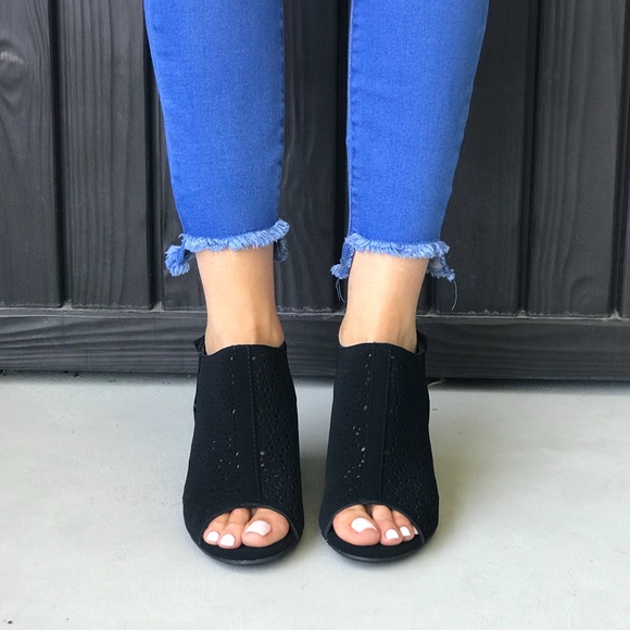 Black Floral Cut Out Perforated Peep Toe Shootie - Picture 4 of 7